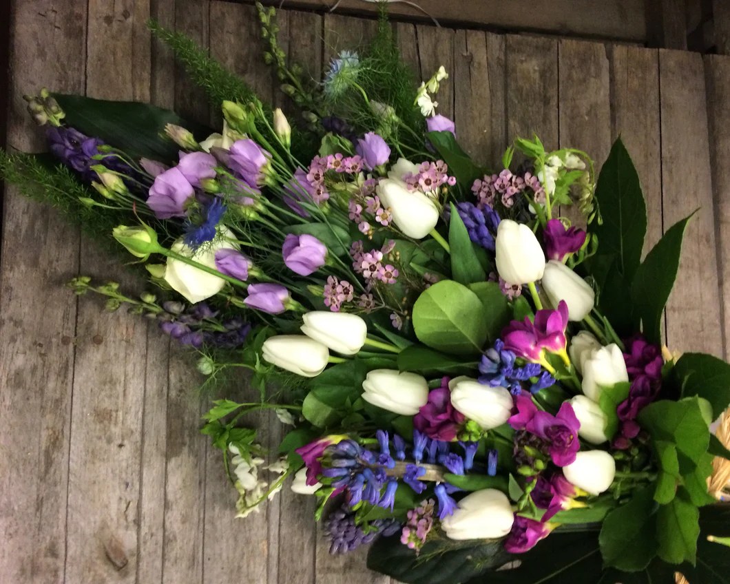 Funeral Sheath Shop Online Flowers on Main Street, Keyworth, Nottingham