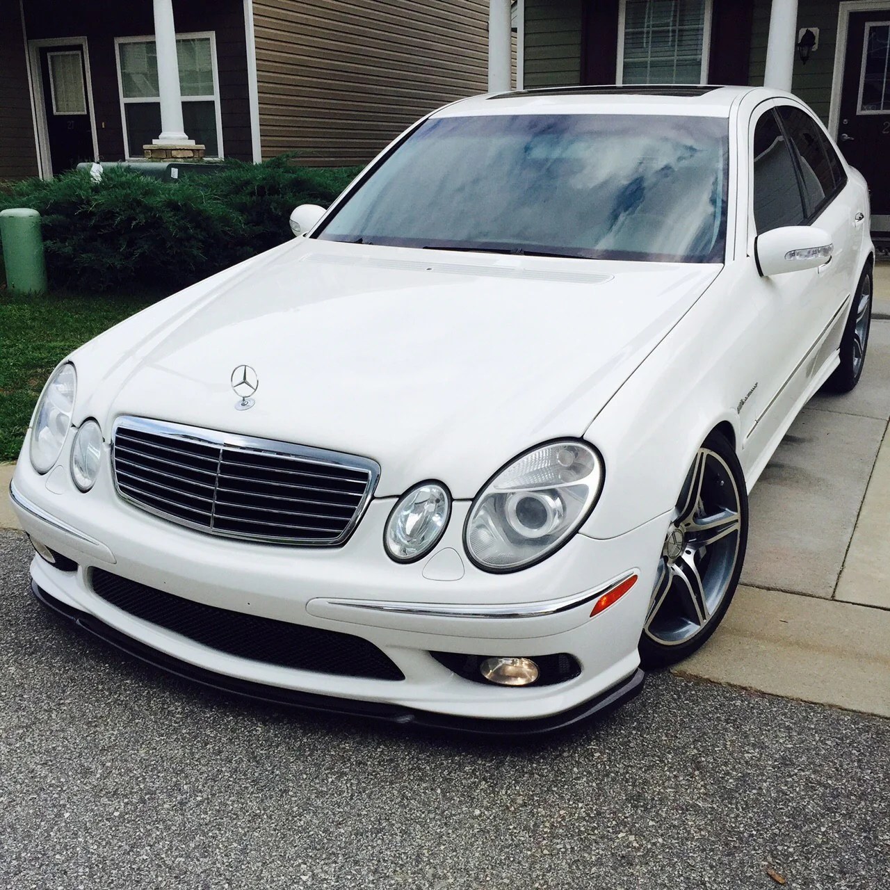 W211 E55 AMG CARBON FIBER FRONT LIP AEUROPLUG