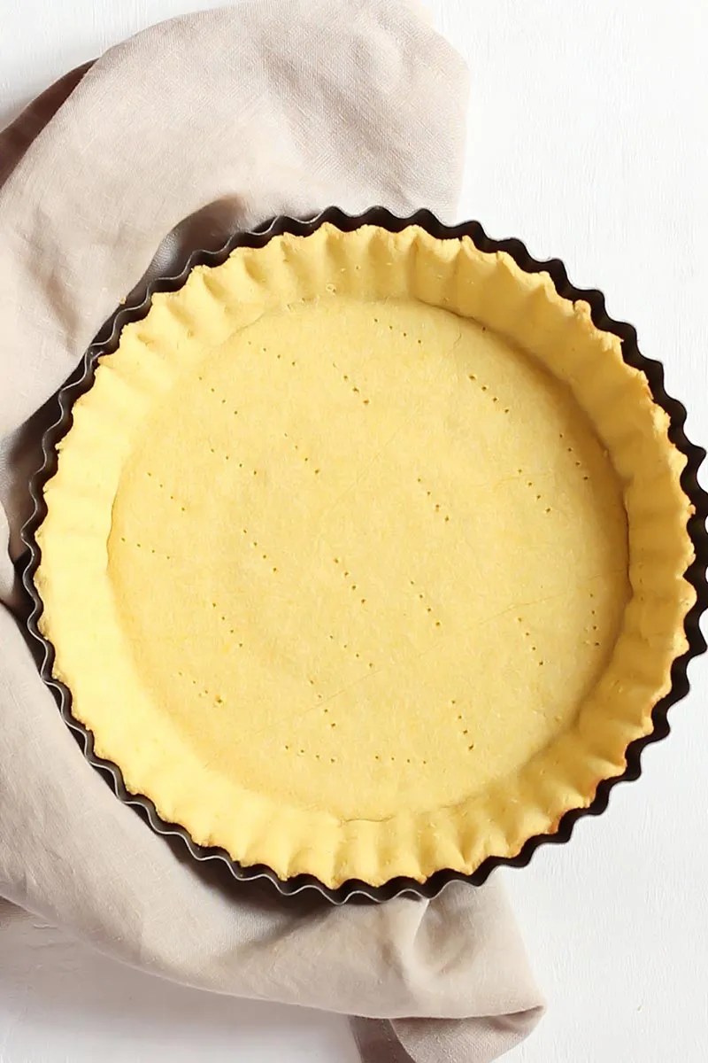 Coconut Flour Pie Crust Recipe Gluten Free, Low Carb » LeelaLicious