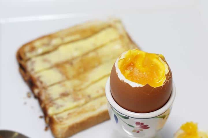 Dippy Eggs the perfect soft boiled egg with soldiers