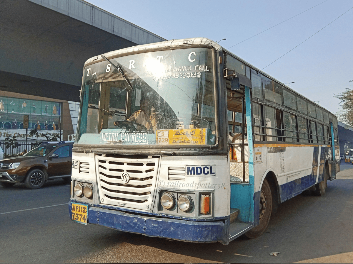 Hyderabad 4 new metro express buses to run from Dilsukhnagar to