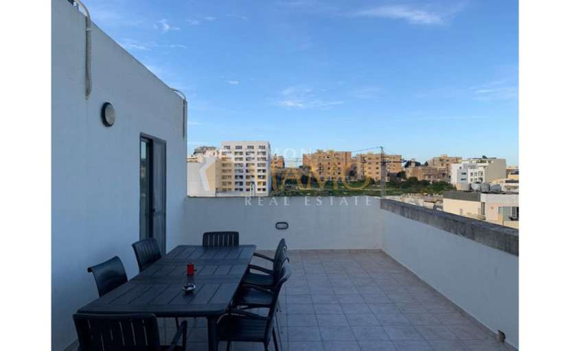 Modern 3 bedroom Penthouse in St Julians / San Gwann Simon Mamo Real