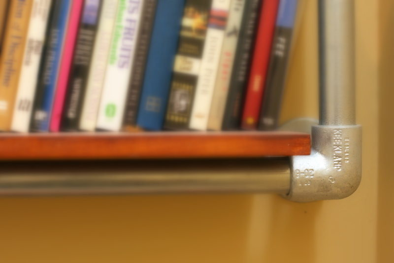 Build a Wall Mounted Bookshelf