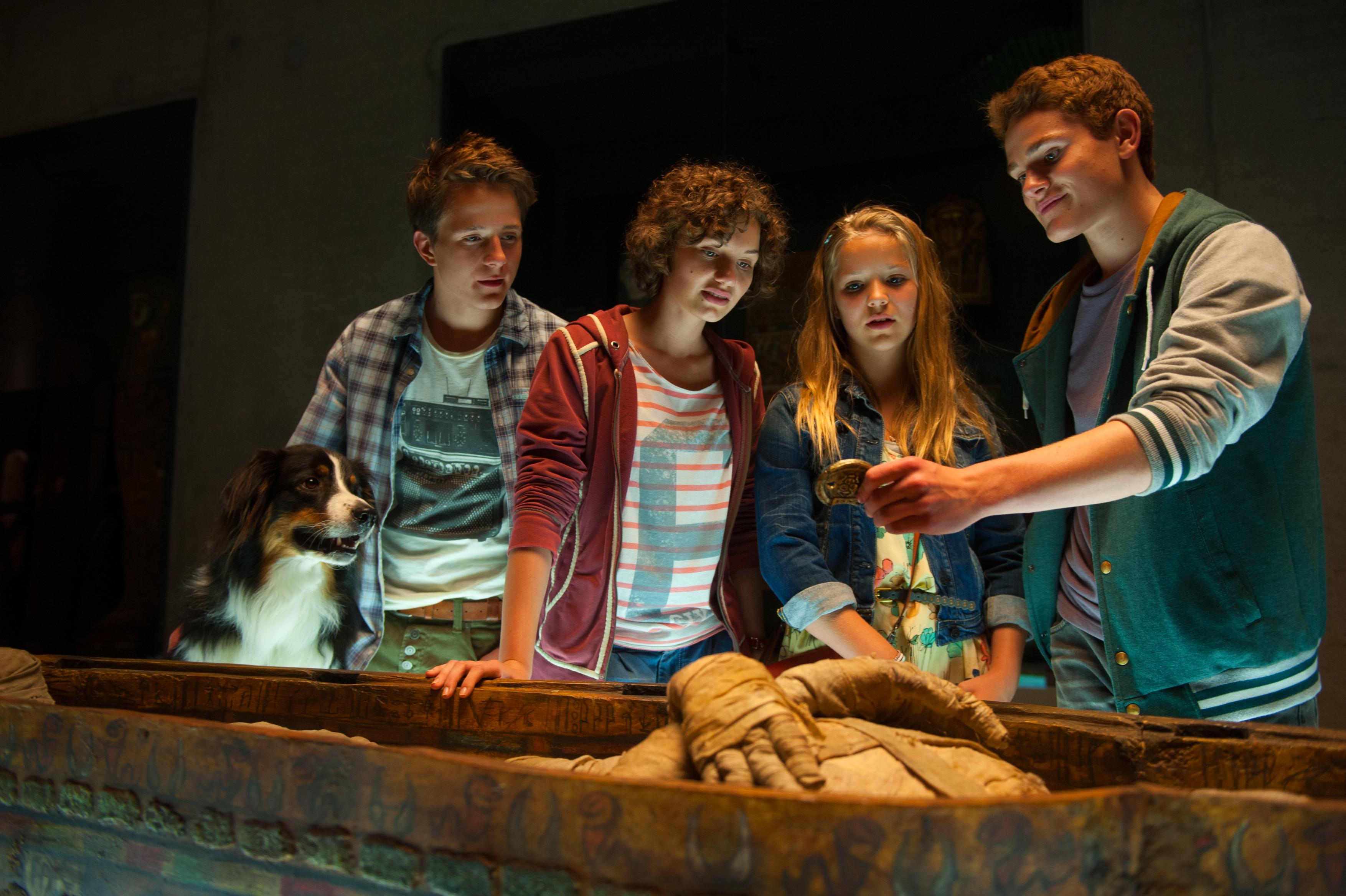 FAMOUS FIVE 4 EFSANE BEŞLİ 4