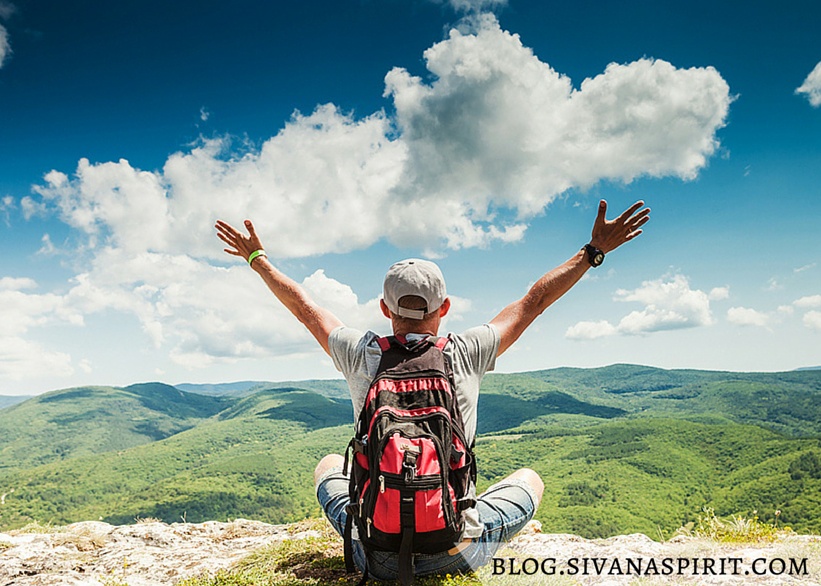 4 Ways Traveling Alone Helps You Find Yourself