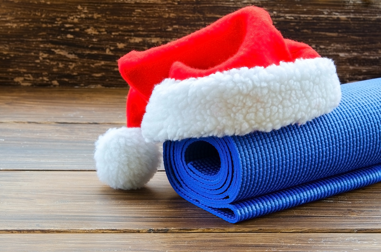 6 Yoga Poses For Christmas + Mindful Journaling