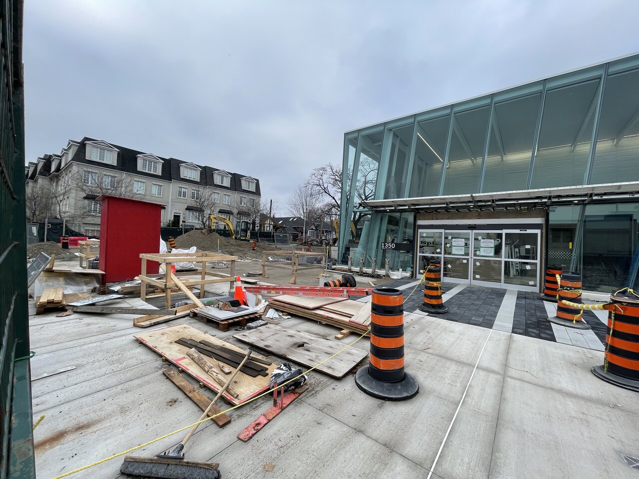 Toronto Crosstown LRT Cedarvale Station ?m ?s Metrolinx NORR