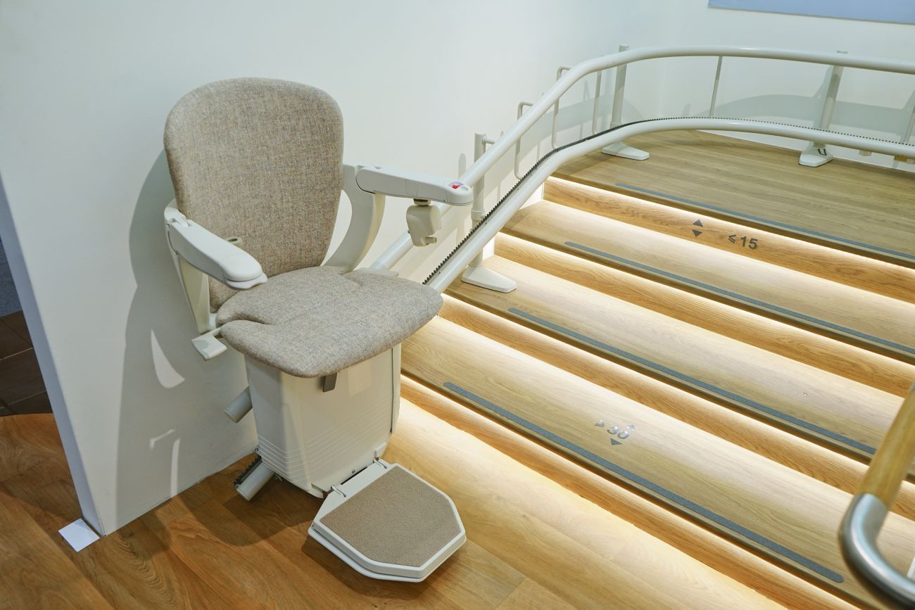 Everything Seniors Should Know About Home Stairlifts HowStuffWorks