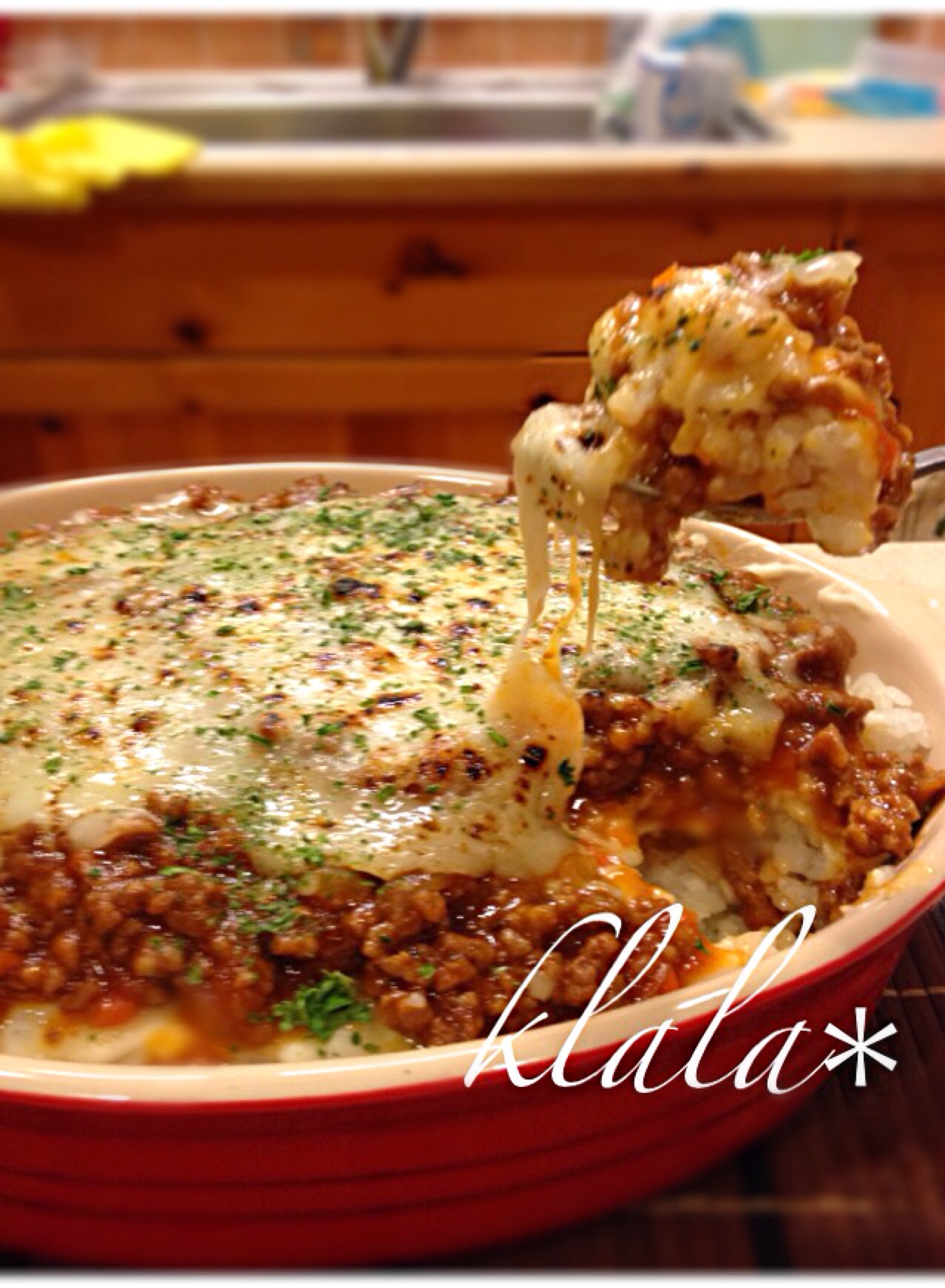 作り置きしなきゃもったいない！レパートリーが広がる「ミートソース」リメイクレシピ帖 | キナリノ 脱マンネリ！「ミートソース×ごはん」で作るアイデアレシピ15選 - Macaroni