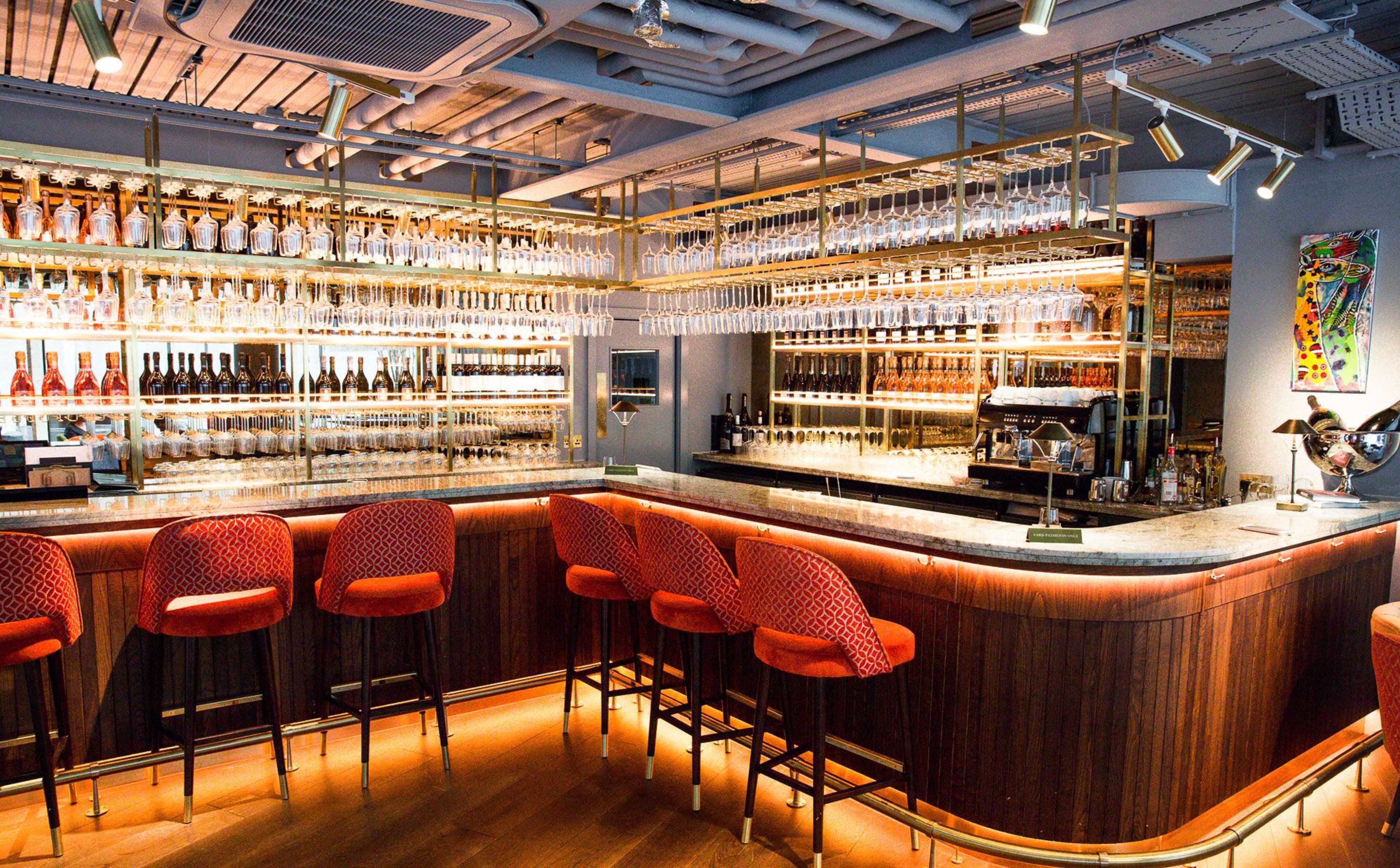 12 Best Cocktail Bars in London Bridge Square Mile
