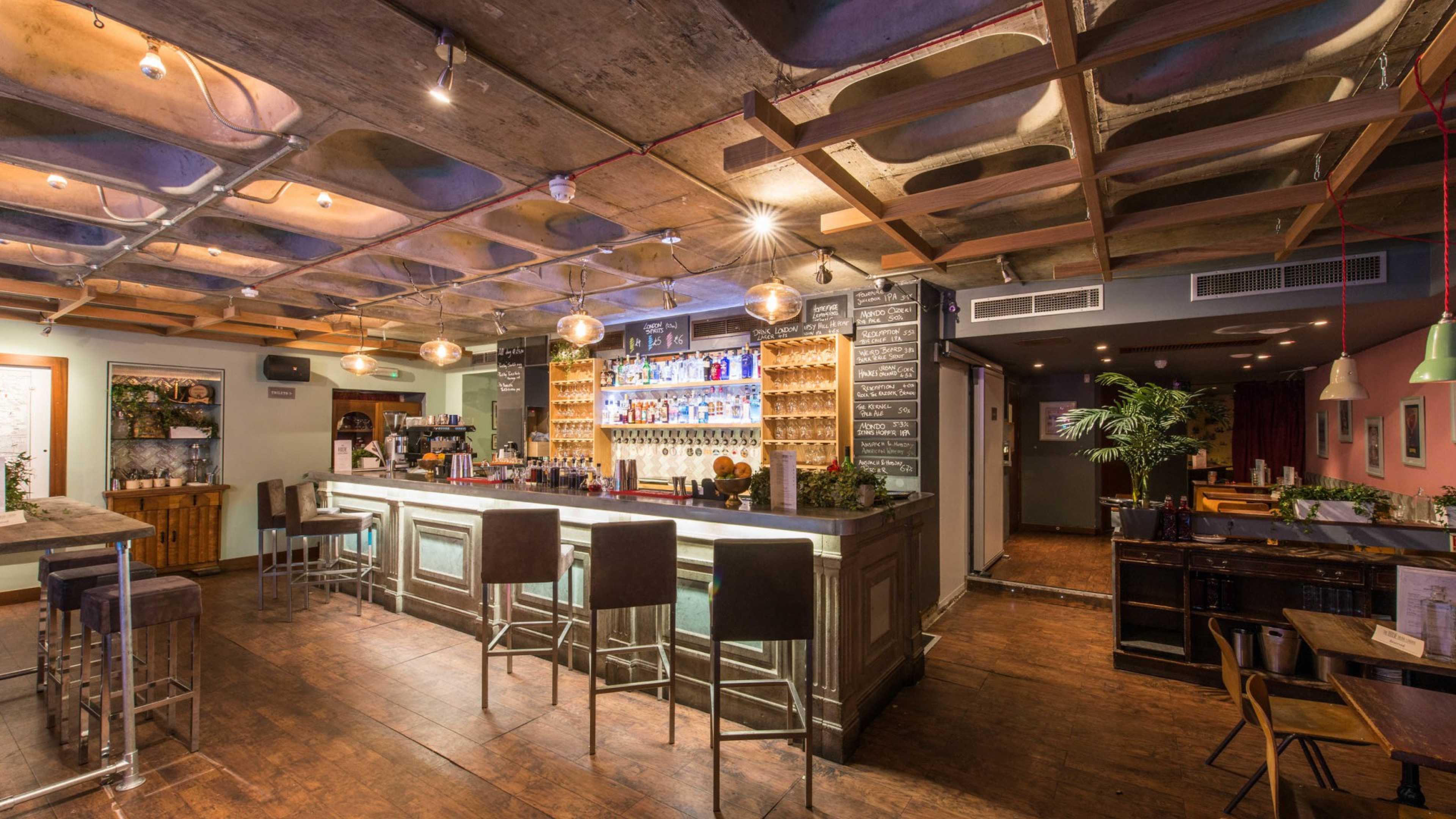 12 Best Cocktail Bars in London Bridge Square Mile