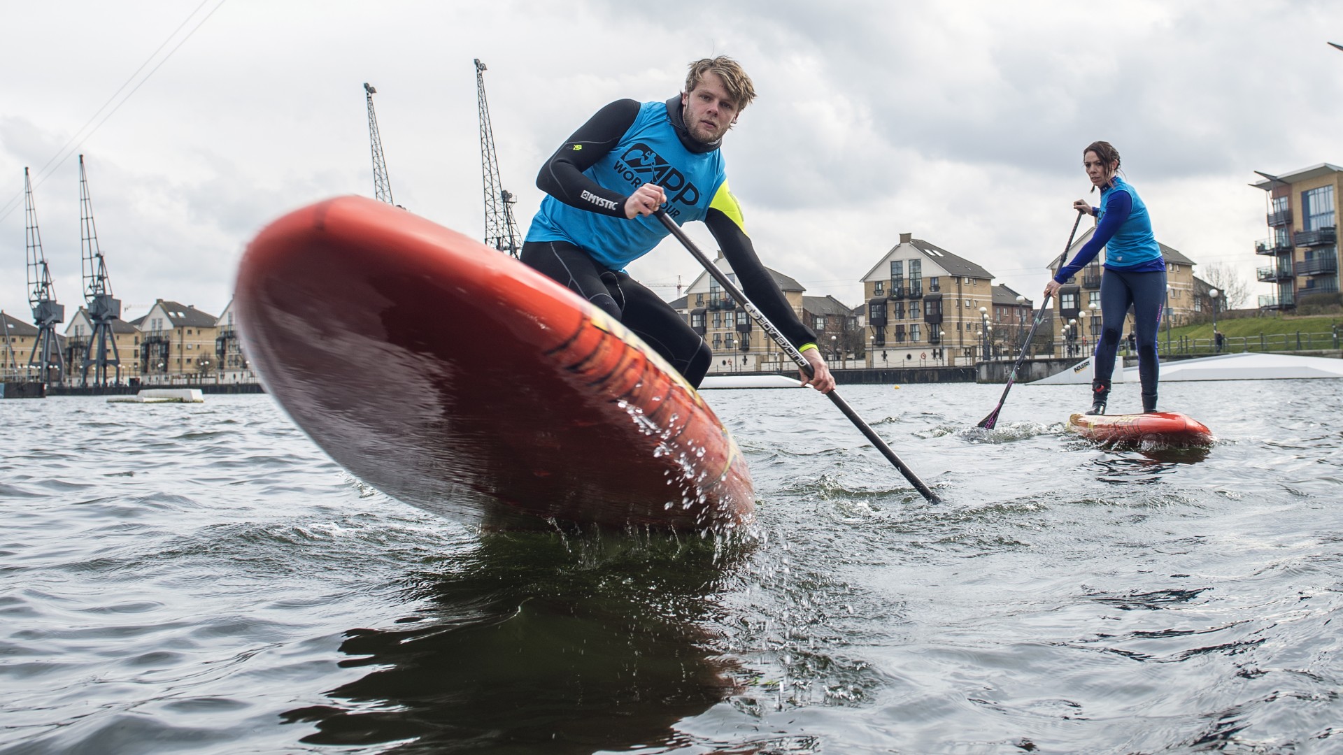 Standup paddle boarding in London Square Mile