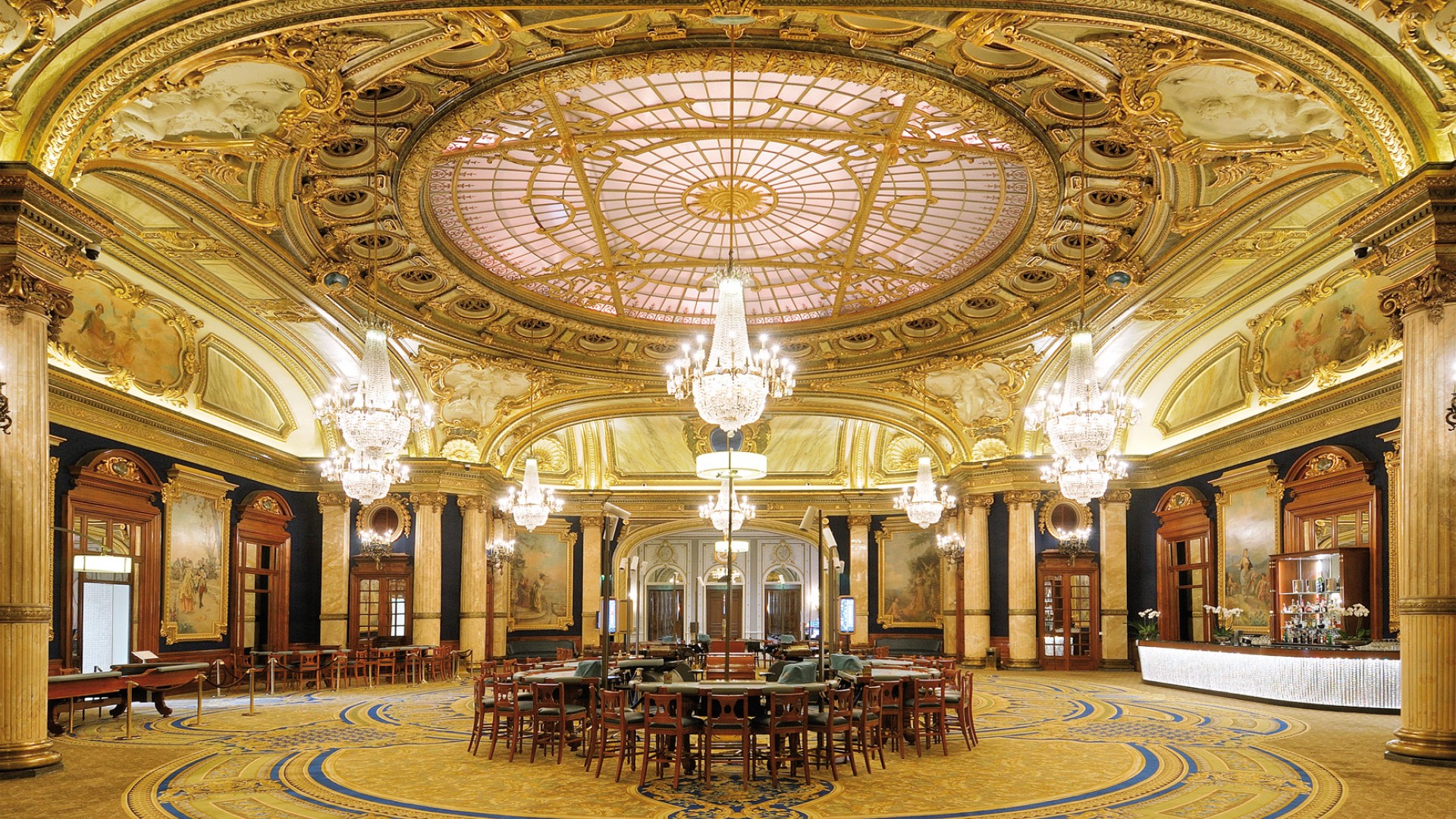Casino de Monte Carlo behind the scenes of the world's most famous