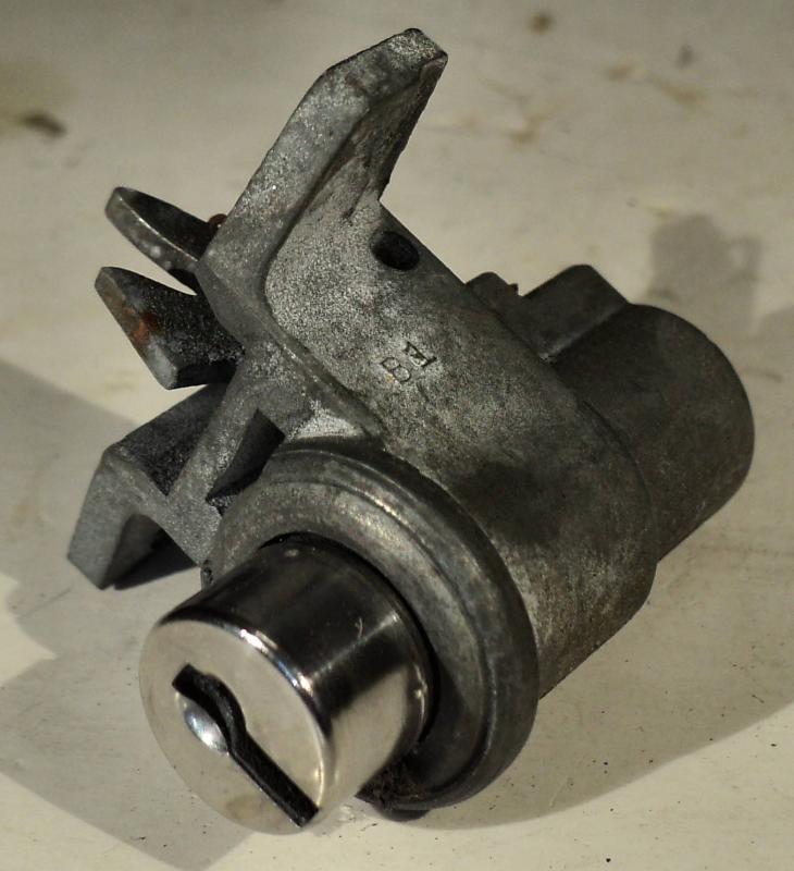 1964 Buick Electra glove compartment lock