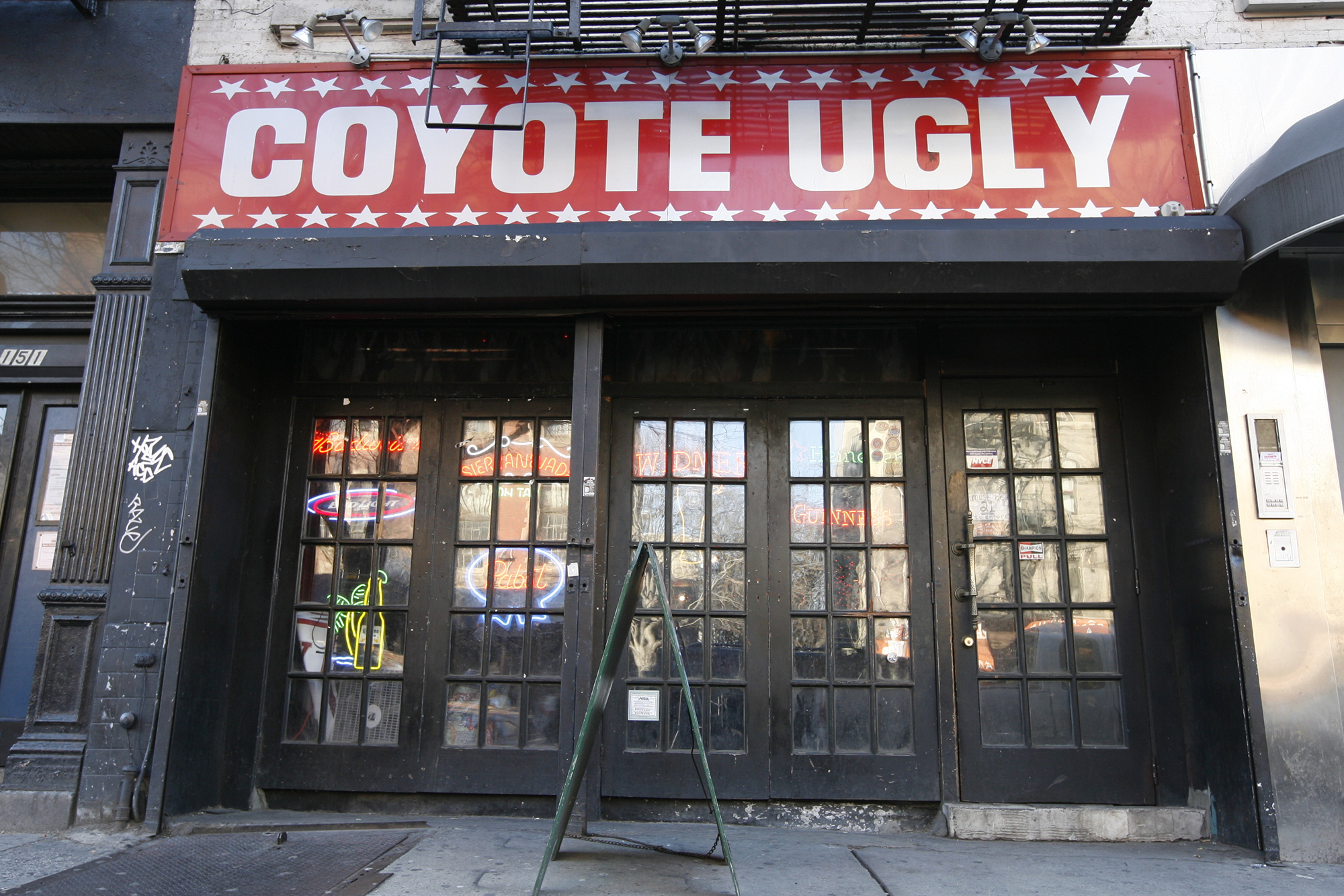 NYC bar Coyote Ugly to shut down after failed rent negotiations ZBlogX