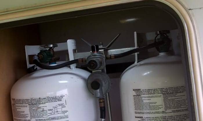 15 Best RV Propane Regulators to Connect Two Propane Tanks