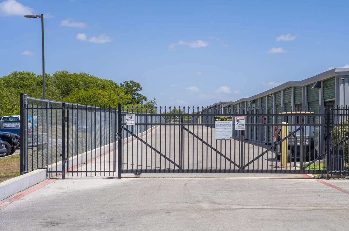 Storage Units in Seguin, TX Storage King USA