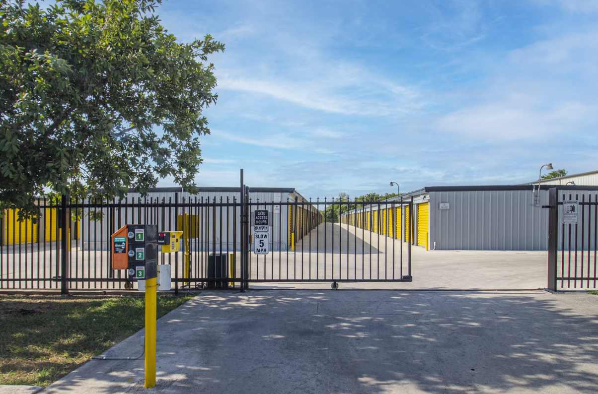 Self Storage in North Seguin, TX, off I10 Storage King USA