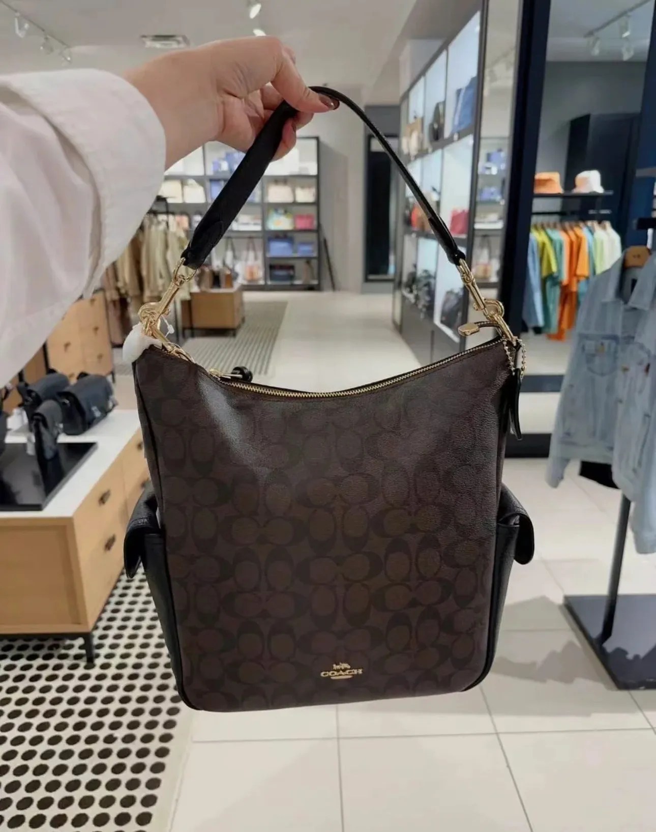 Coach Pennie Shoulder Bag In Signature Canvas Caneeeustomy