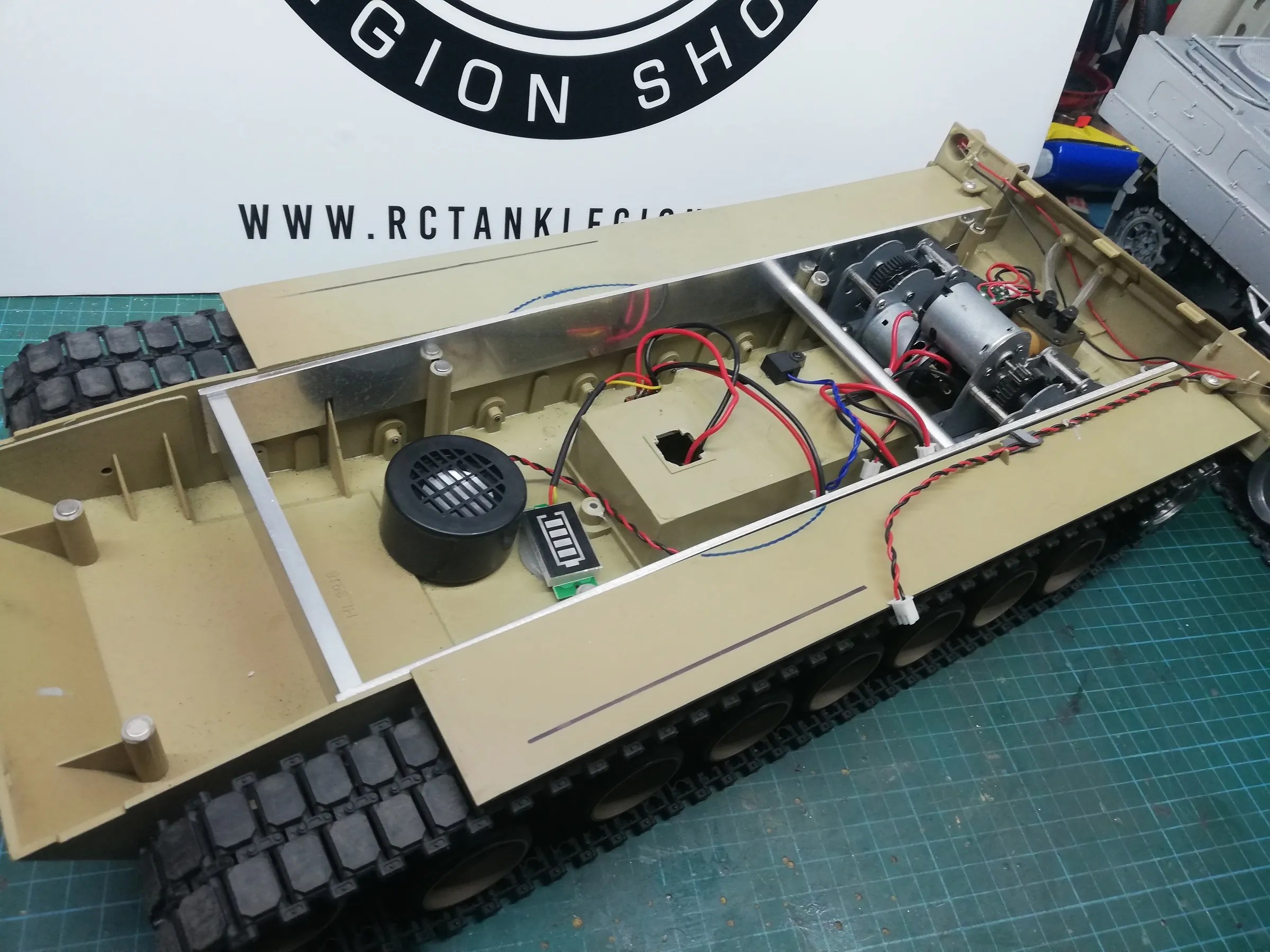 RC Tank Legion HL M1A2 Abrams lower hull stiffening aluminium brace kit