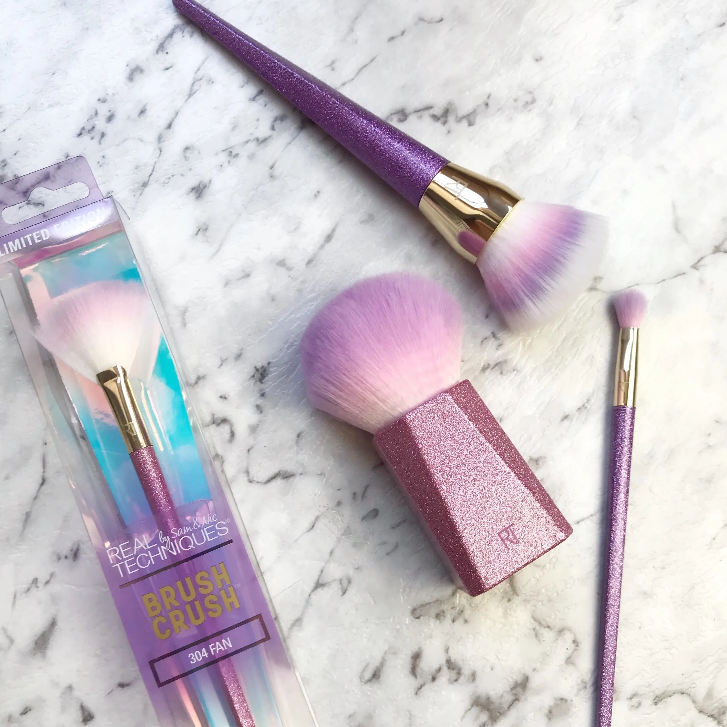 Real Techniques Brush Crush™ Collection 306 Kabuki Brush Beautyspot