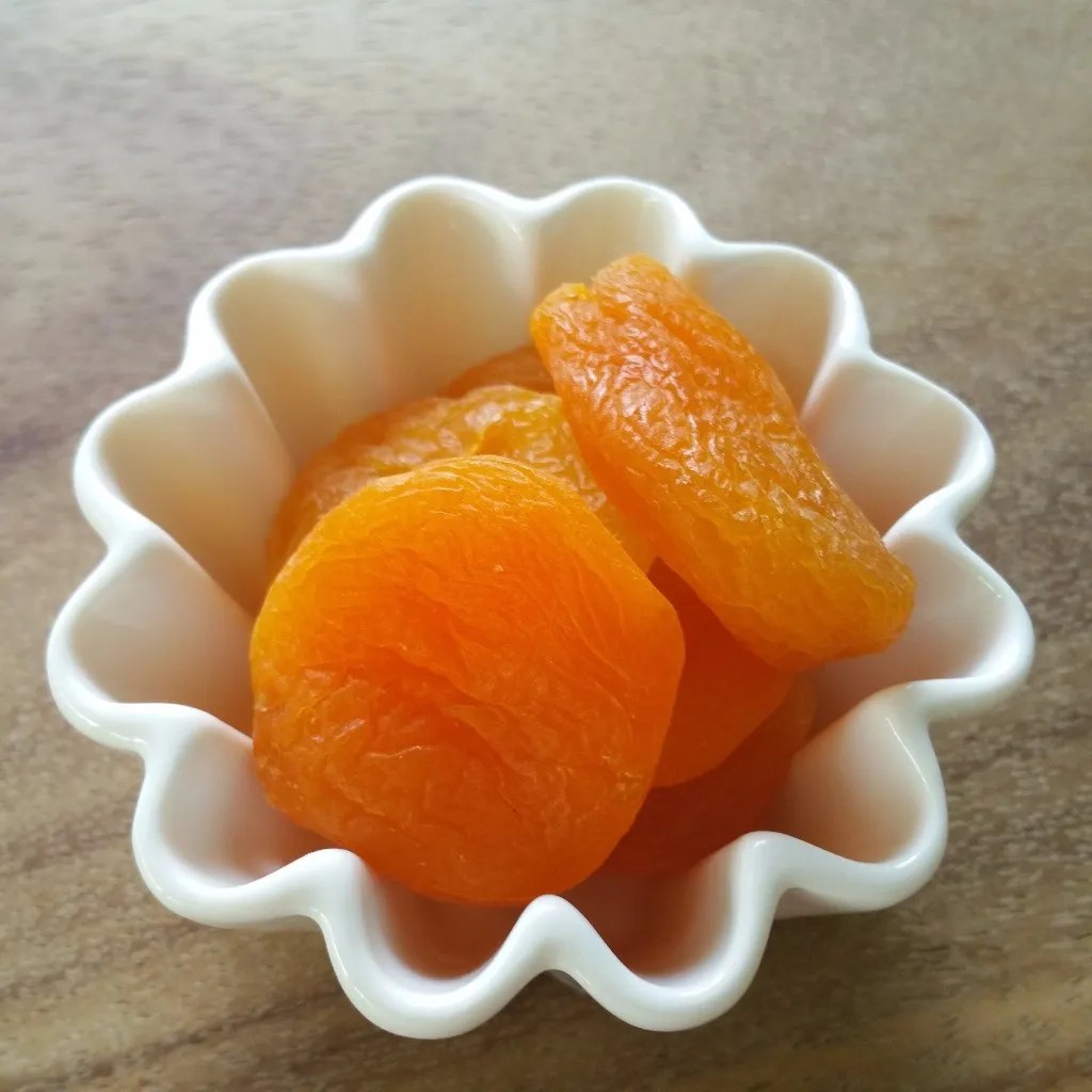 Dried Apricot go nuts