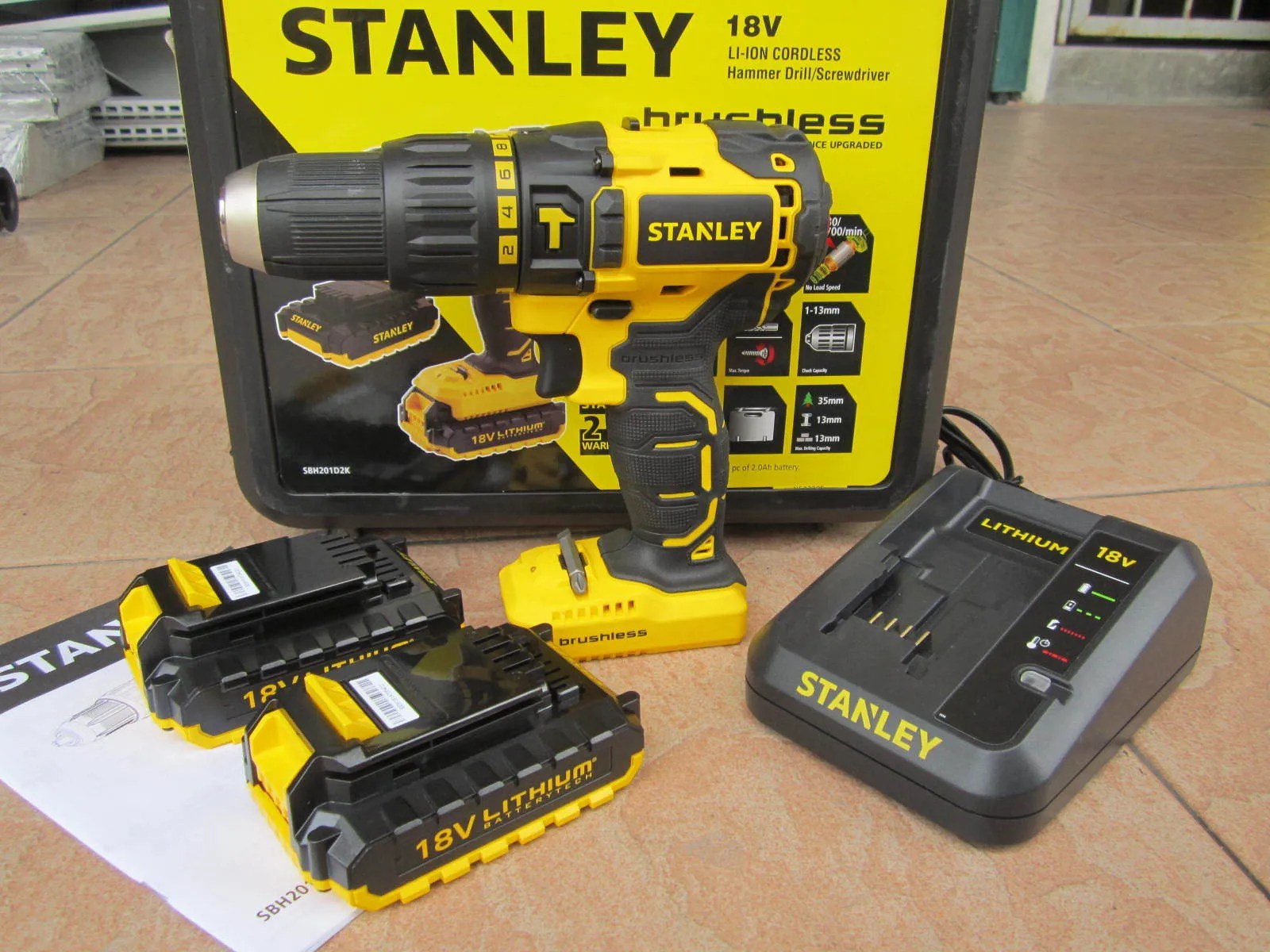 Stanley 18V Liion Cordless Brushless Hammer Drill/Screwdriver MY