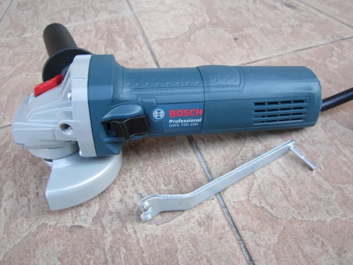 Bosch GWS 750W 100mm (4") Angle Grinder MY Power Tools