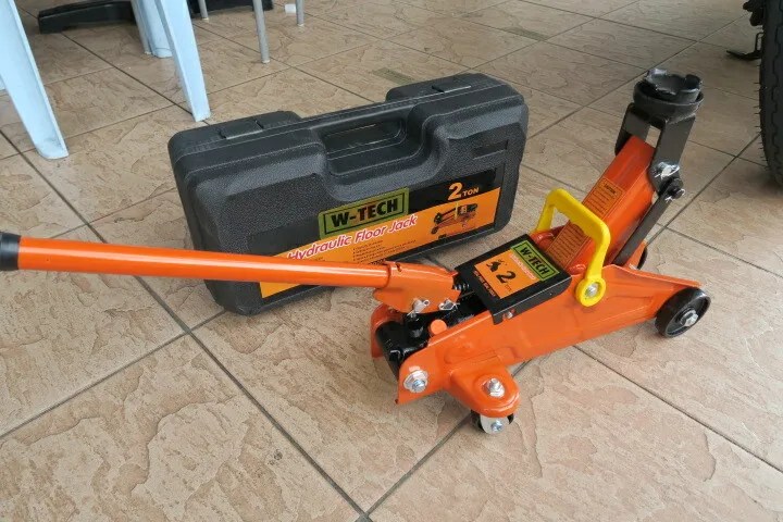 WTech 2Ton (4,000 lbs) Hydraulic Trolley Floor Jack with Carrying