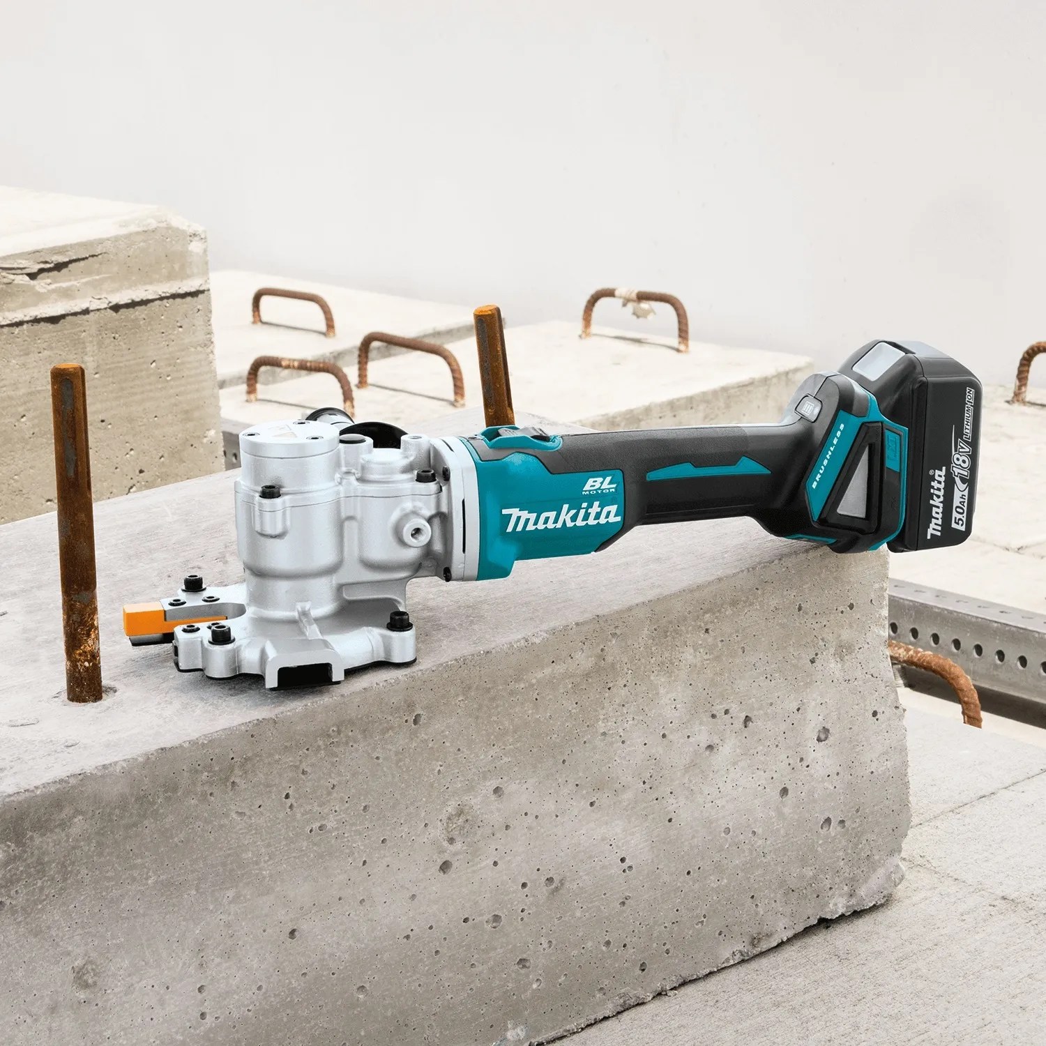 Makita 18V Mobile Brushless 25mm Steel Rebar Rod Cutter (Solo Unit