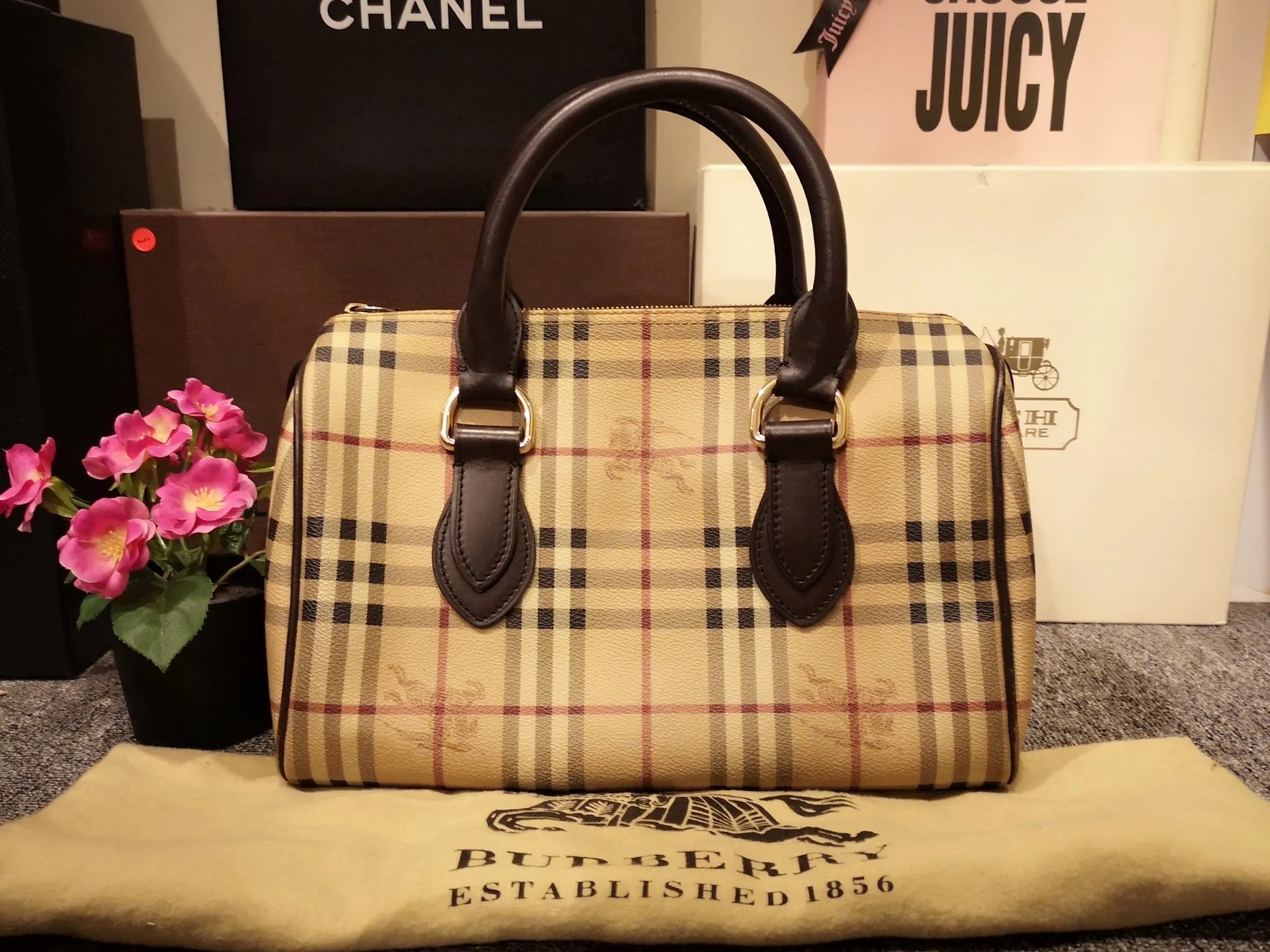 Arriba 65+ imagen burberry established 1856 bag price Abzlocal.mx