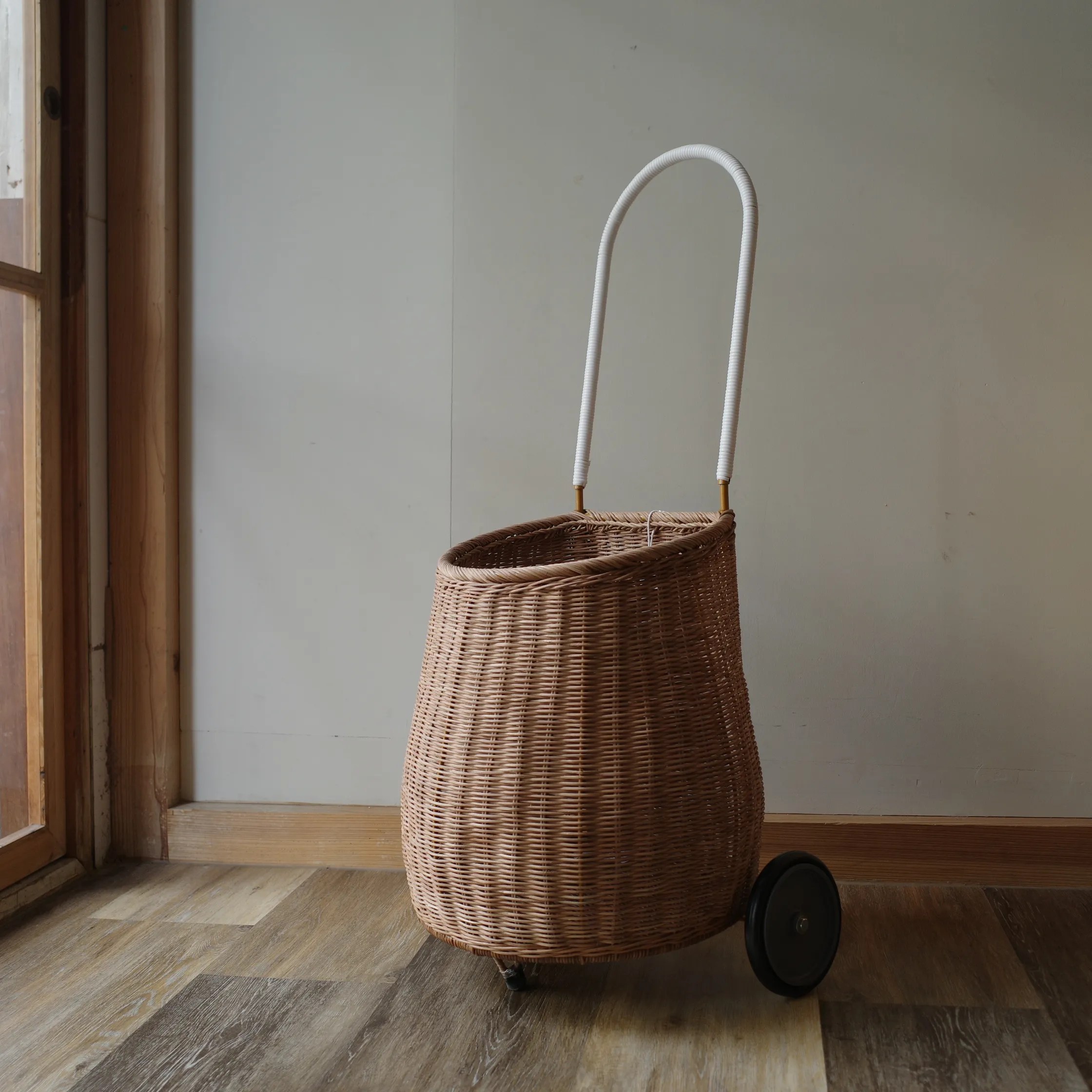 Olli Ella Big Ratten Luggy 木 吉。