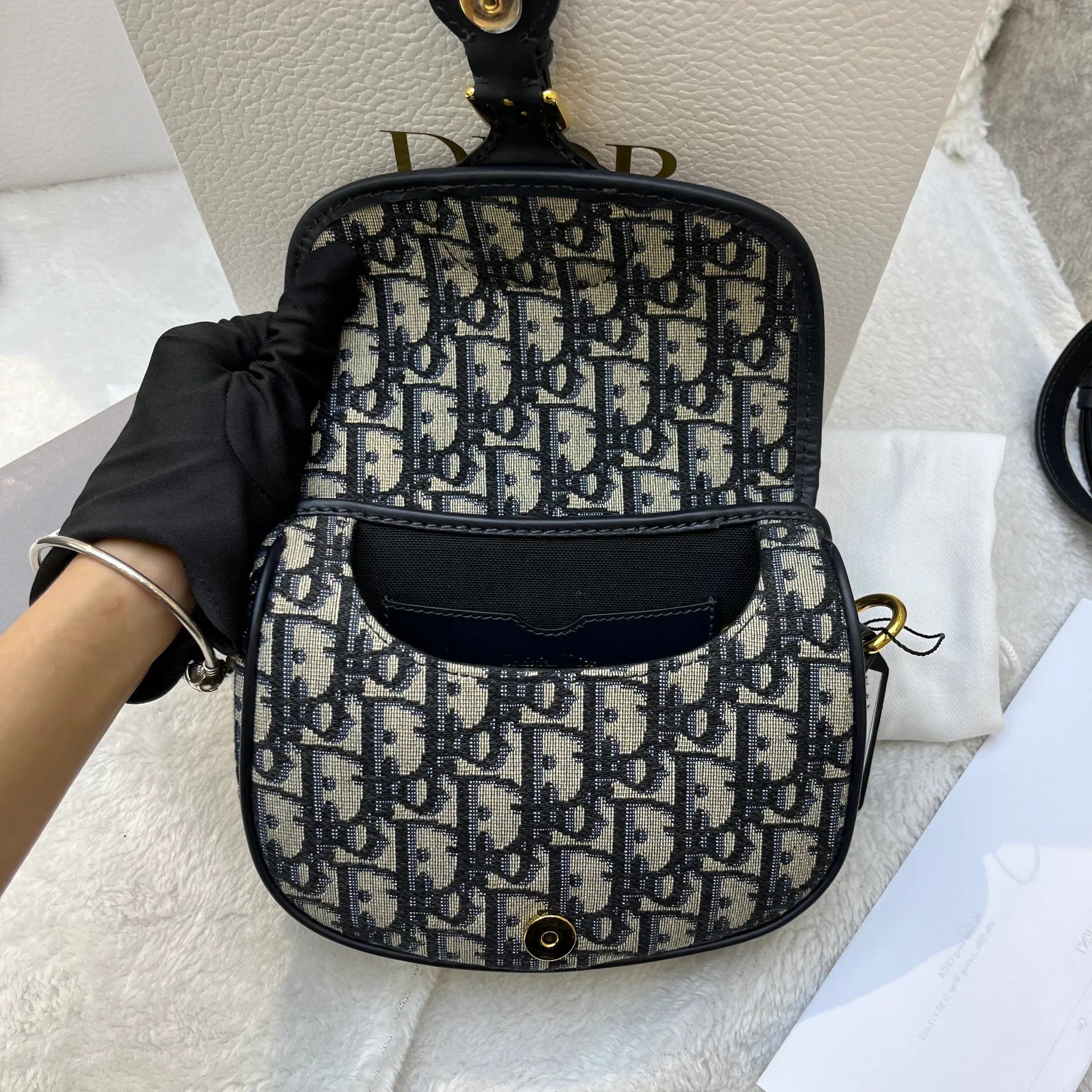 CHRISTIAN DIOR SMALL DIOR BOBBY BAG (05BO0290) Lbite Luxury Branded