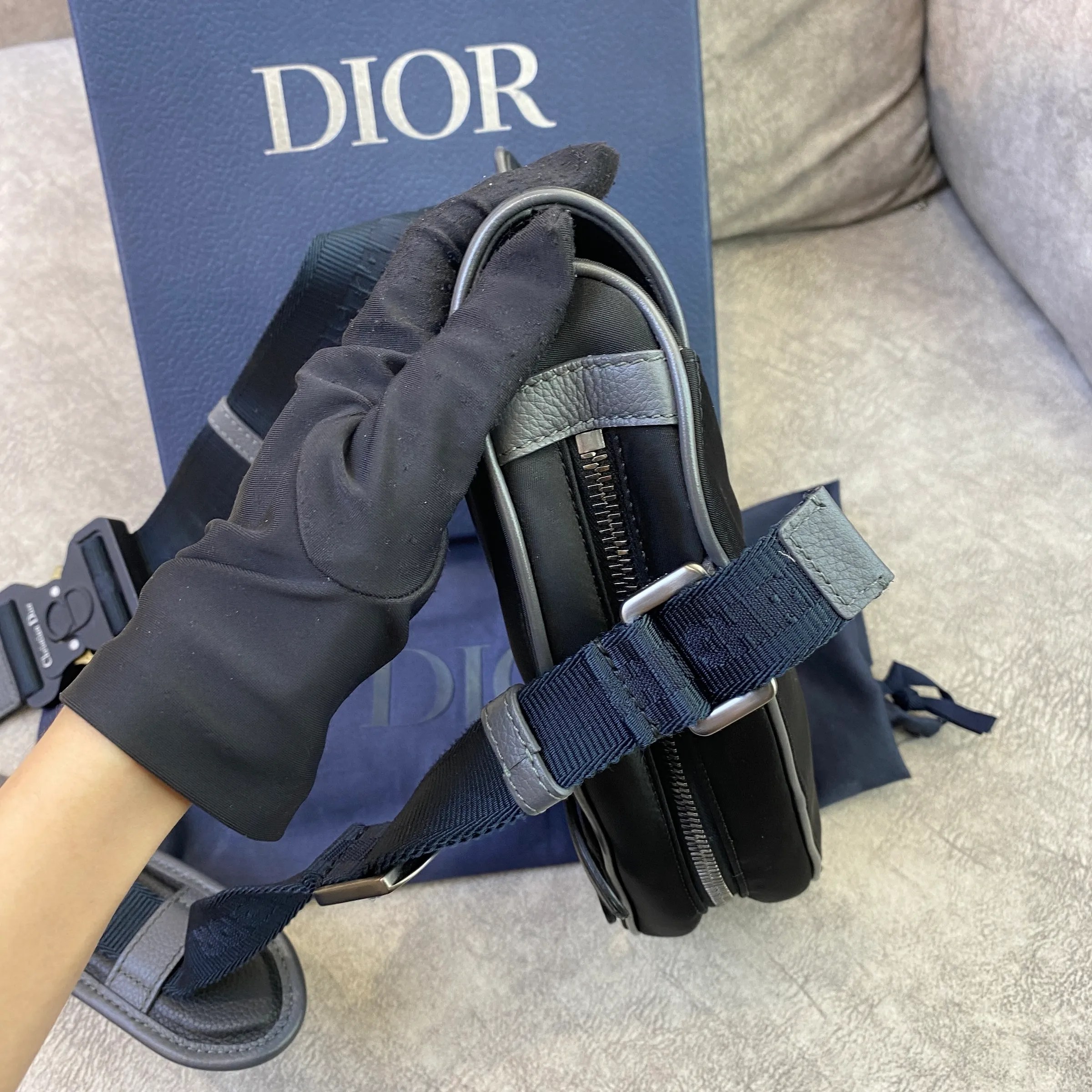 PREOWNED CHRISTIAN DIOR MEN SADDLE BAG (27BO0231) Lbite Luxury