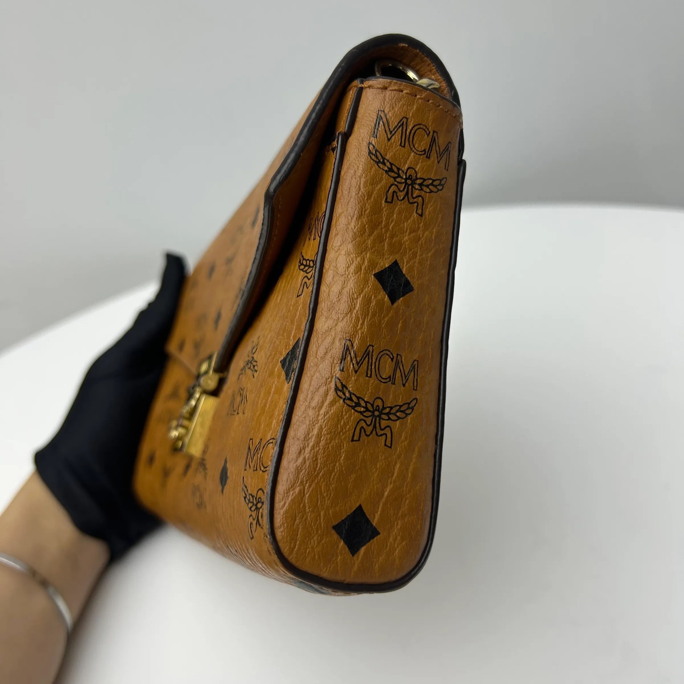 PREOWNED MCM MEDIUM MILLIE FLAP CROSSBODY Lbite Luxury Branded Your