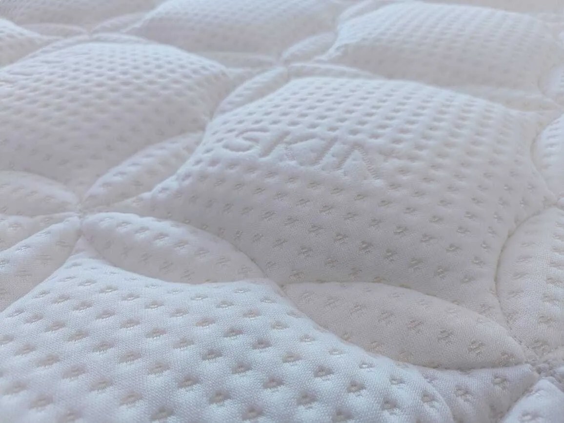 [FREE Pillow+FREE Delivery] AKEMI 14" Inch Skin+ Glow Natural Latex