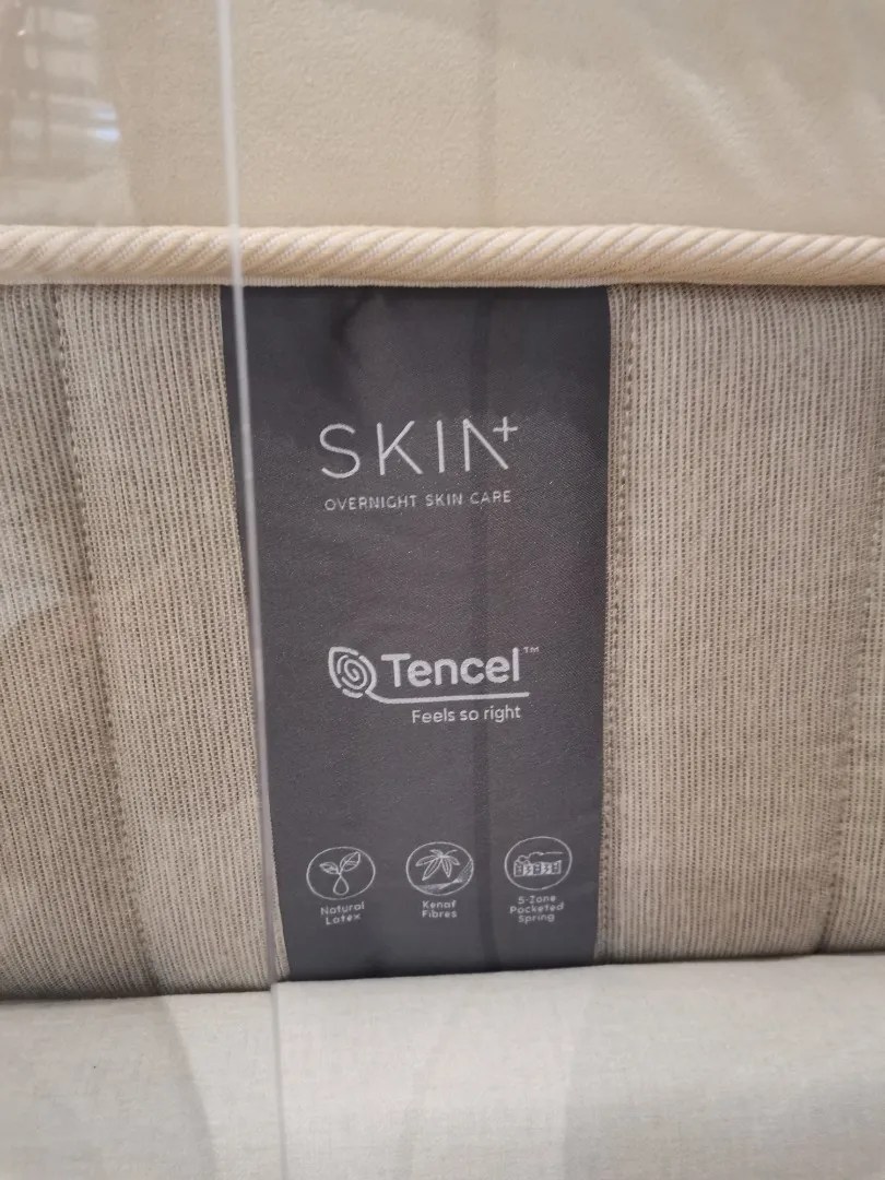 [FREE Pillow+FREE Delivery] AKEMI 14" Inch Skin+ Glow Natural Latex