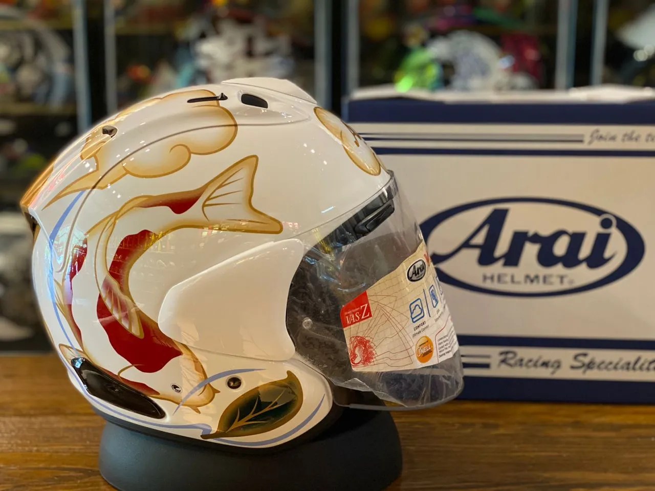 ARAI VZRAM KOI WHITE VANDERS HELMET
