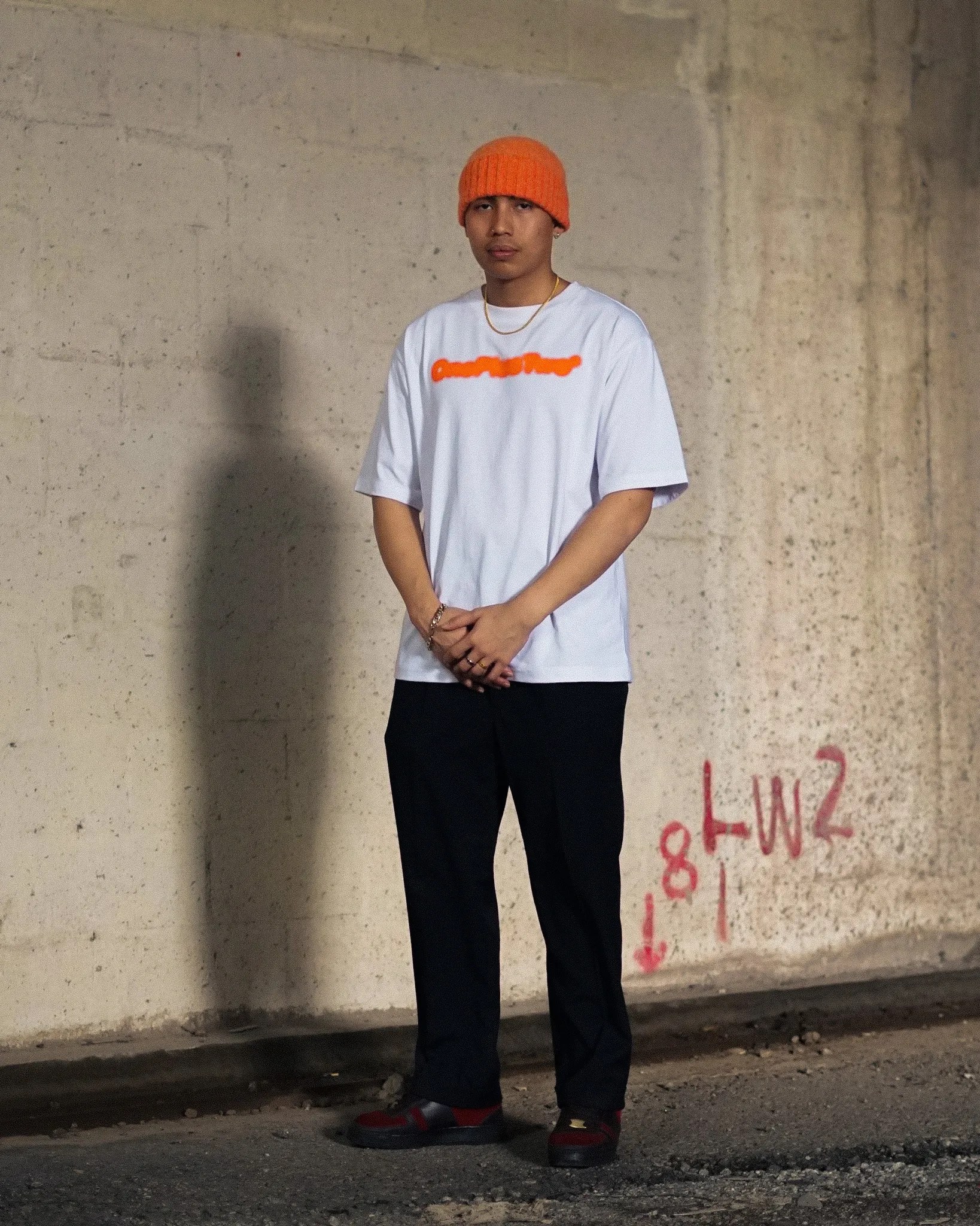 Blurry Tee (White/Orange) One Plus Two