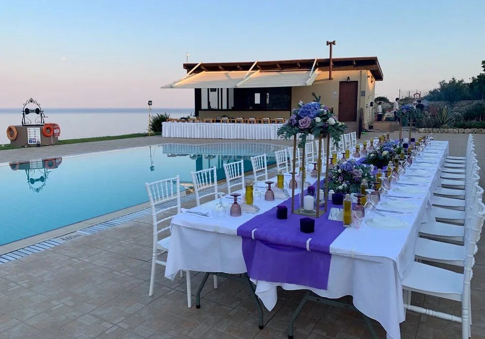 10 Best Outdoor Dining Tables Brands You Can Find in Australia 2022