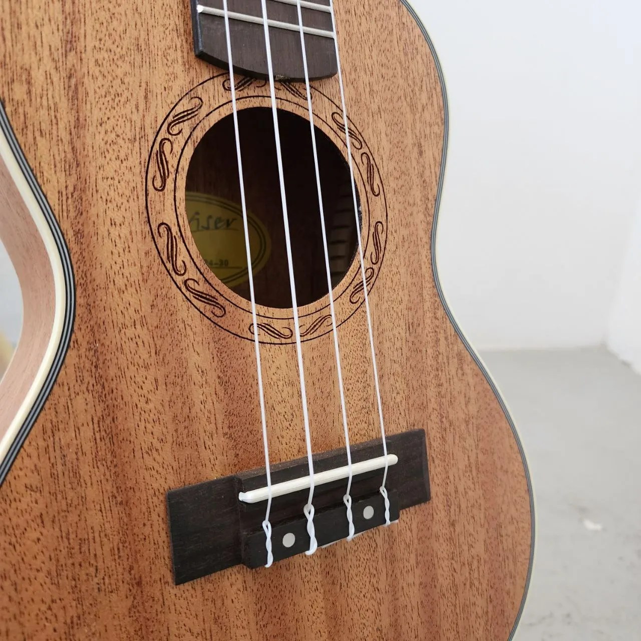 Deviser 24 inch Concert Ukulele with Bag (UK243 / UK2430) GUITARLICIOUS.MY