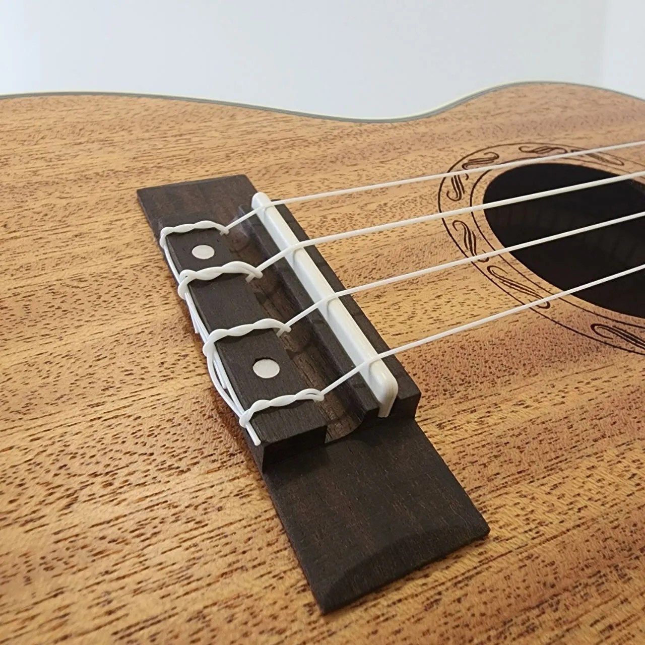 Deviser 24 inch Concert Ukulele with Bag (UK243 / UK2430) GUITARLICIOUS.MY