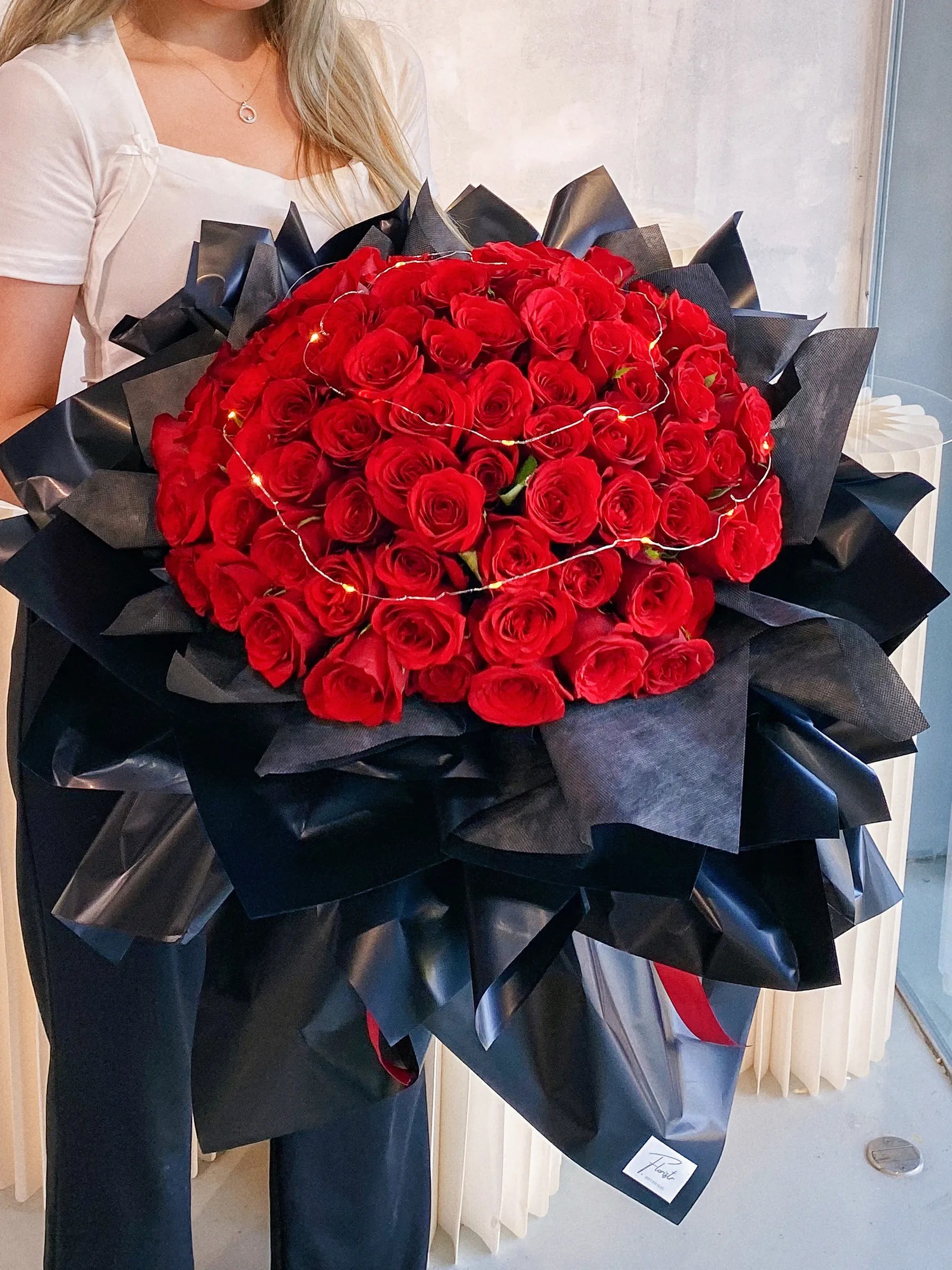 LUXURY ROSE Floristr Florist Seremban 2