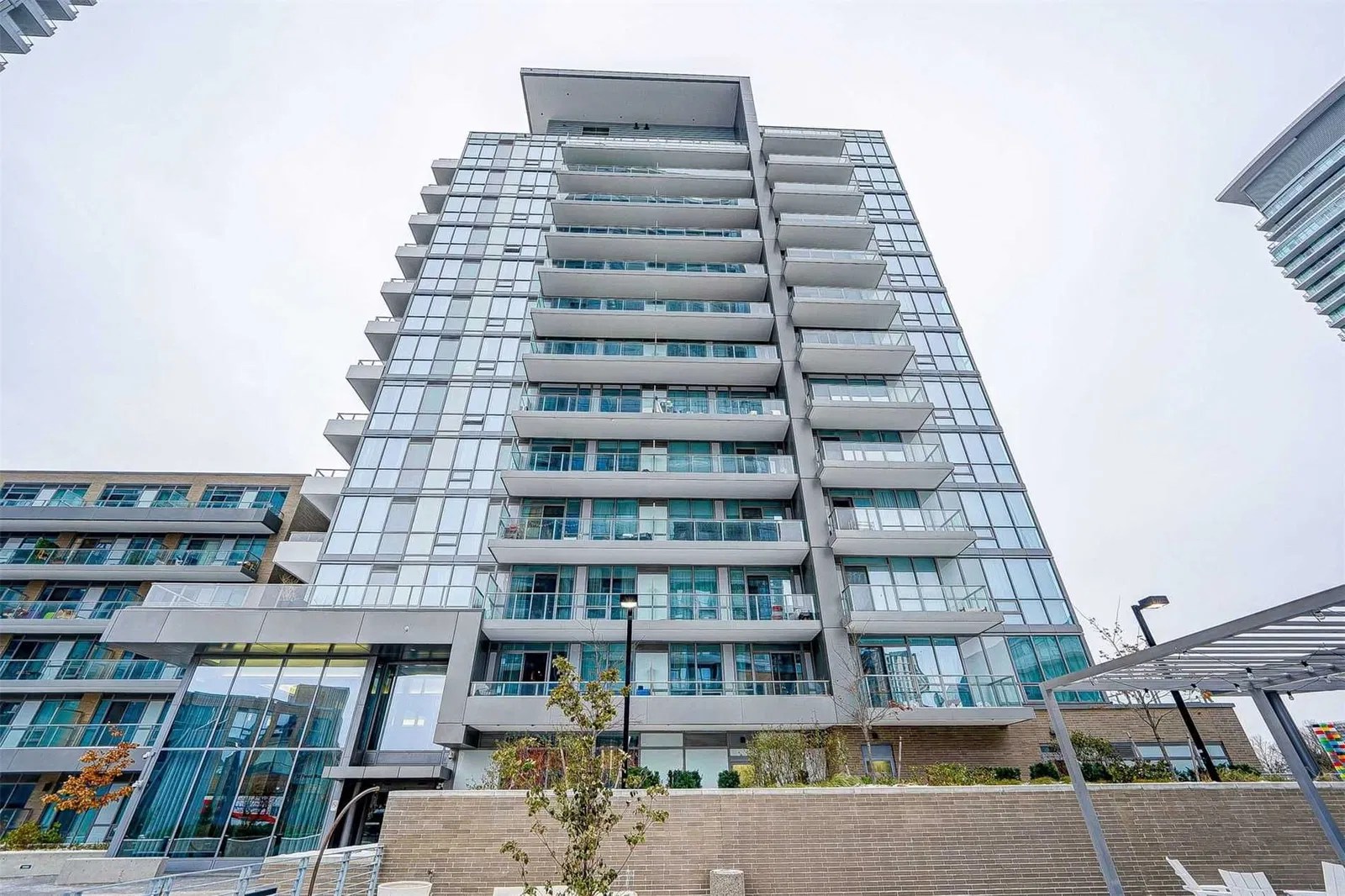 52 Forest Manor Rd The Colours of Emerald City Condos 2 Beds 2