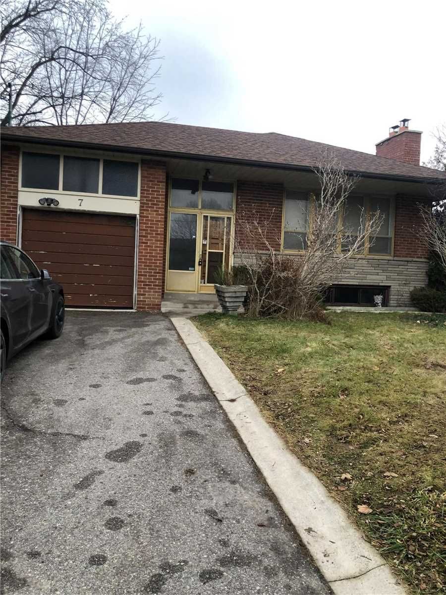 7 Hilda Ave 4 Beds 2 Baths