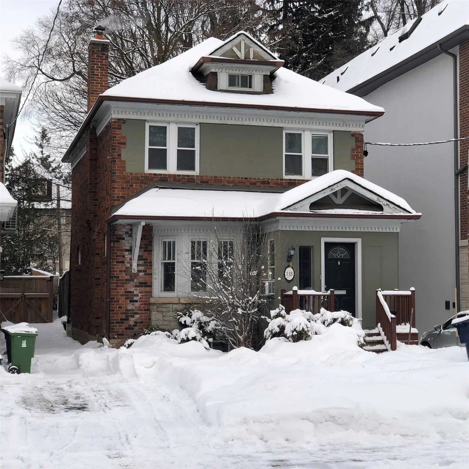 118 Snowdon Ave 3 Beds 2 Baths strata.ca