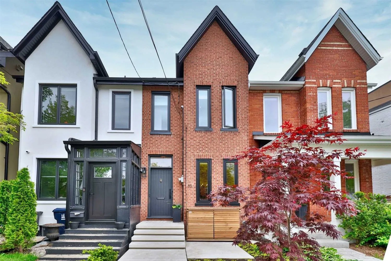 85 Cottingham St 3 Beds 3 Baths