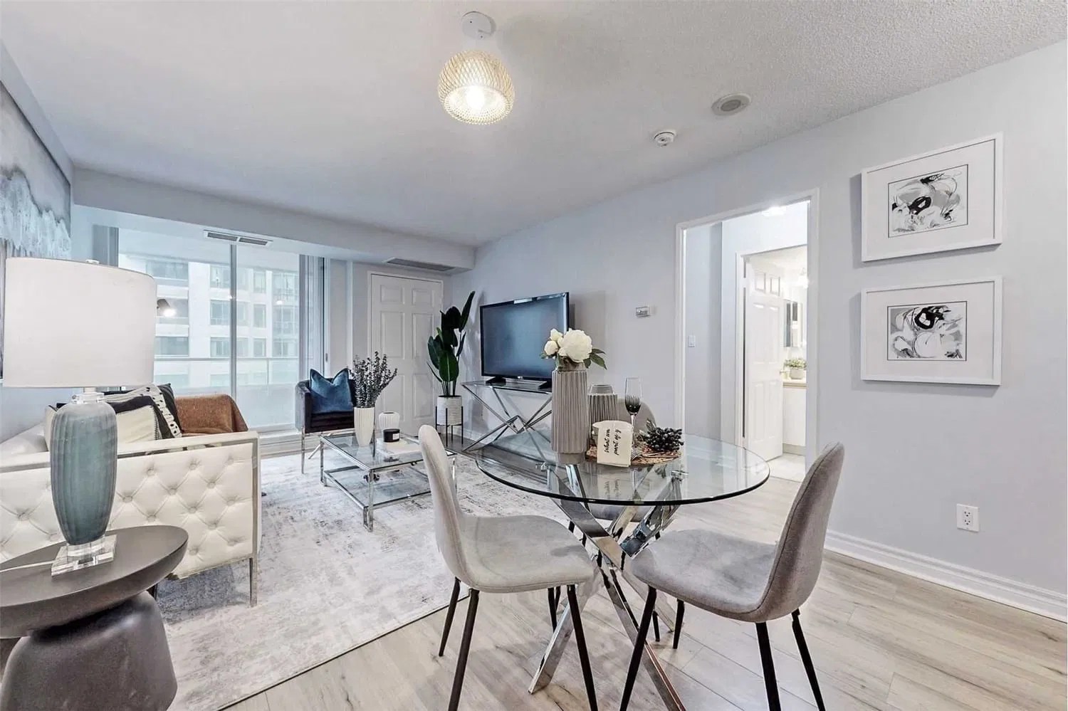 35 Empress Ave Empress Plaza Condos 2 Beds 2 Baths Unit 1809