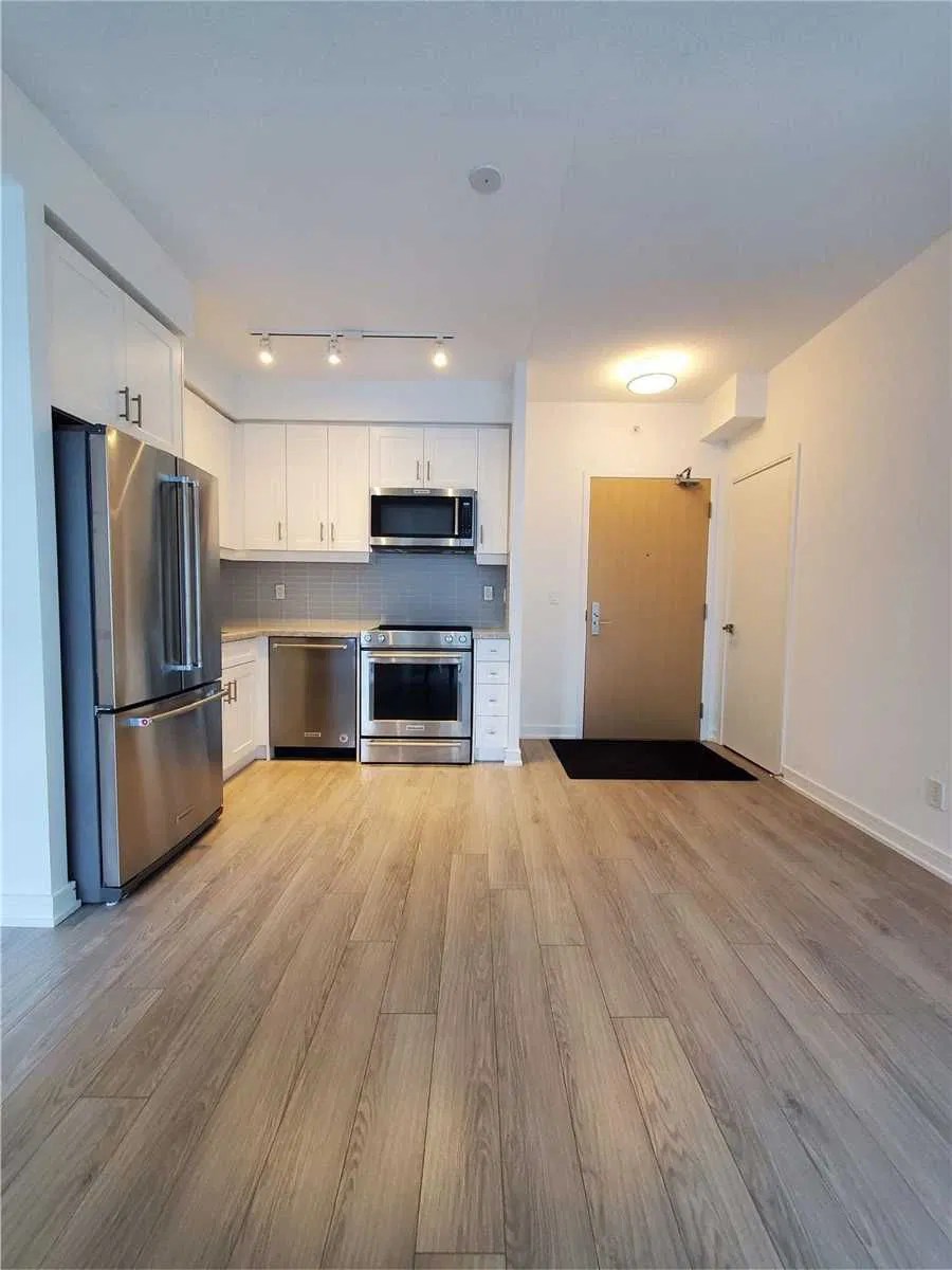 621 Sheppard Ave E Vida Condos at Bayview Village 2 Beds 2 Baths