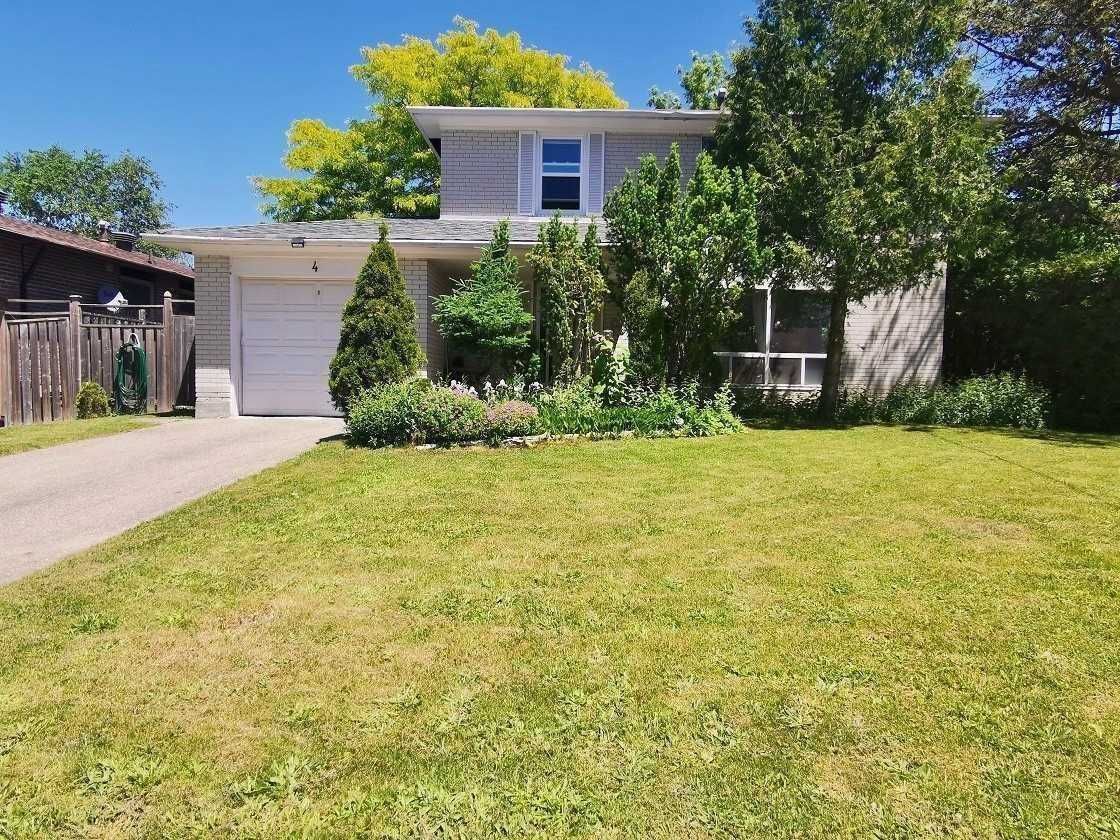 4 Grove Park Cres 4 Beds 3 Baths strata.ca